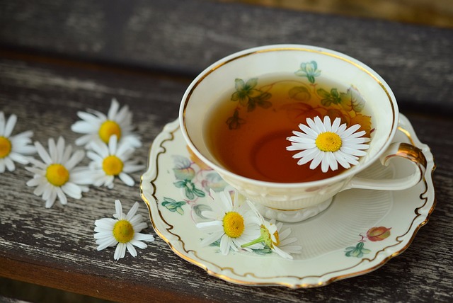 Chamomile Tea

aayushii.com